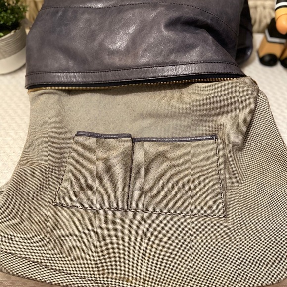 MCM Large Hobo Bag - Picture 7 of 10